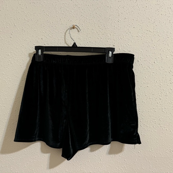 Victoria’s Secret PINK Velour Boxy Pajama Shorts - Size XL - NWOT - Picture 5 of 8